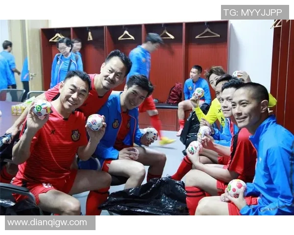 谭咏麟对足球明星的热爱与追随背后的故事与情感分析